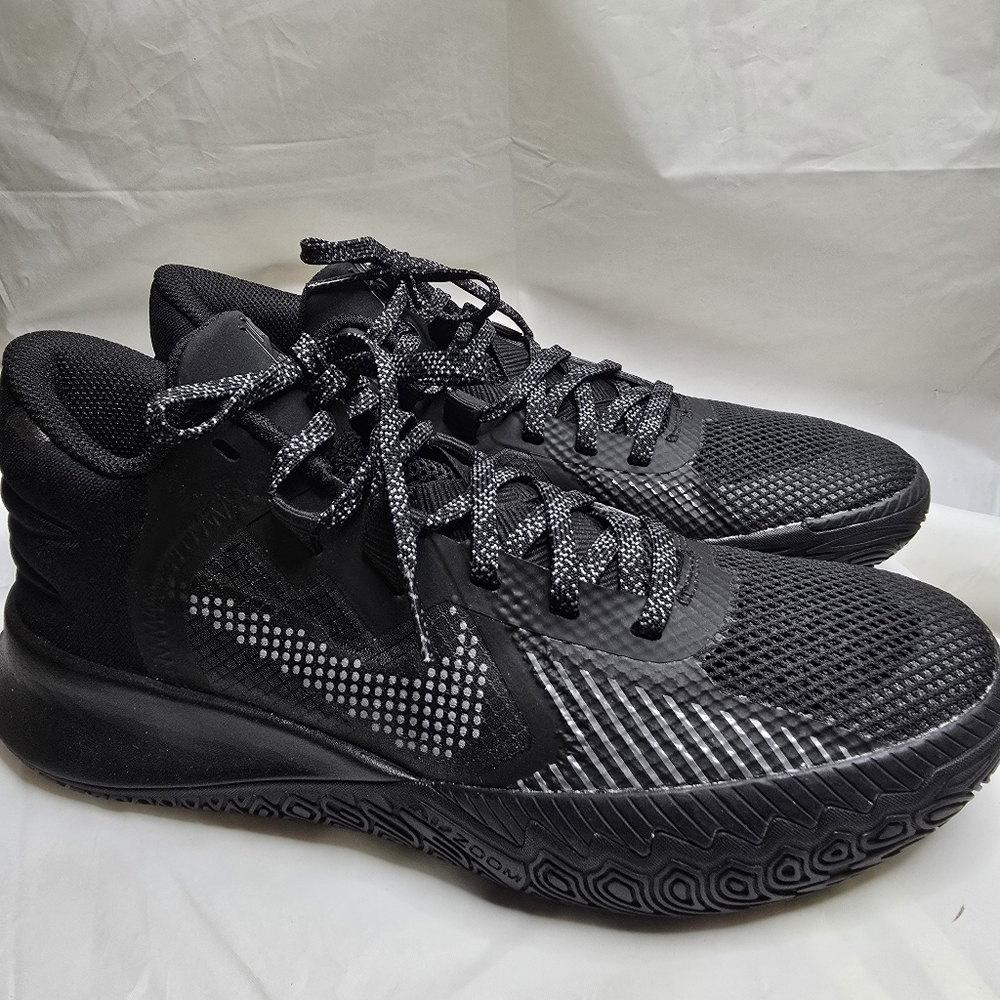Nike Kyrie Flytrap V5 Black/Cool Grey-Black Size 7.5 CZ4100-004. NEW - Picture 4 of 15
